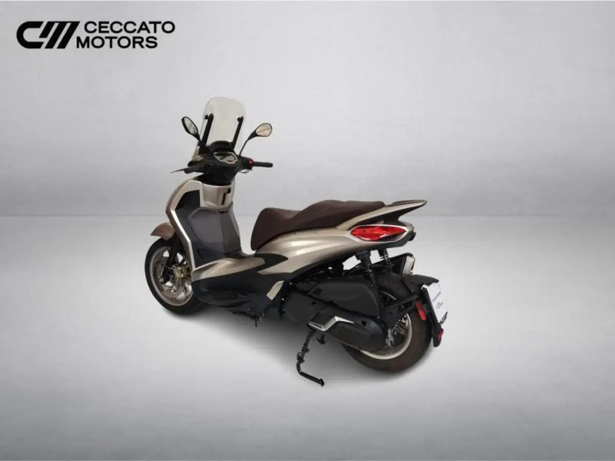 Piaggio Beverly 400 ABS-ASR (2021 - 24) (7)