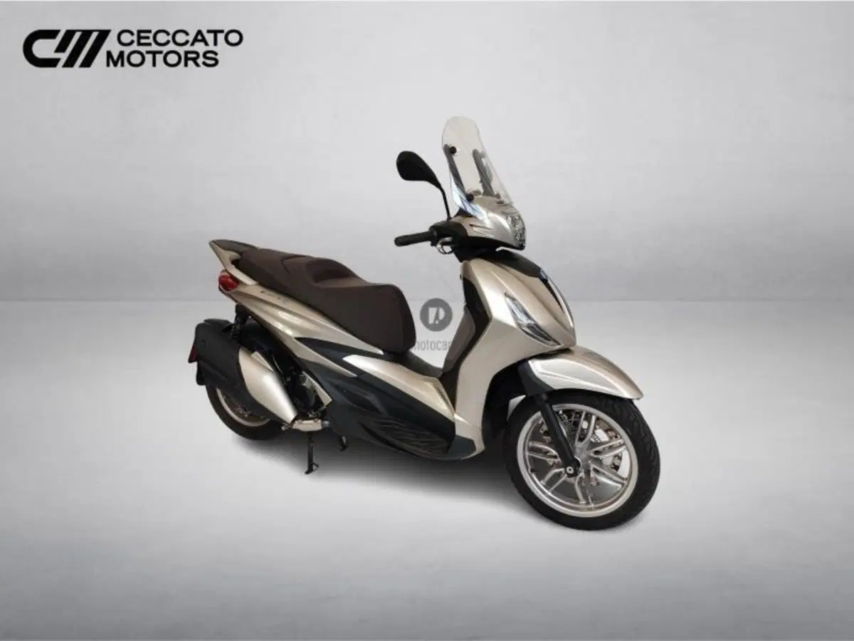 Piaggio Beverly 400 ABS-ASR (2021 - 24) (2)