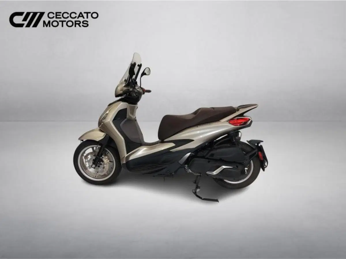 Piaggio Beverly 400 ABS-ASR (2021 - 24) (8)