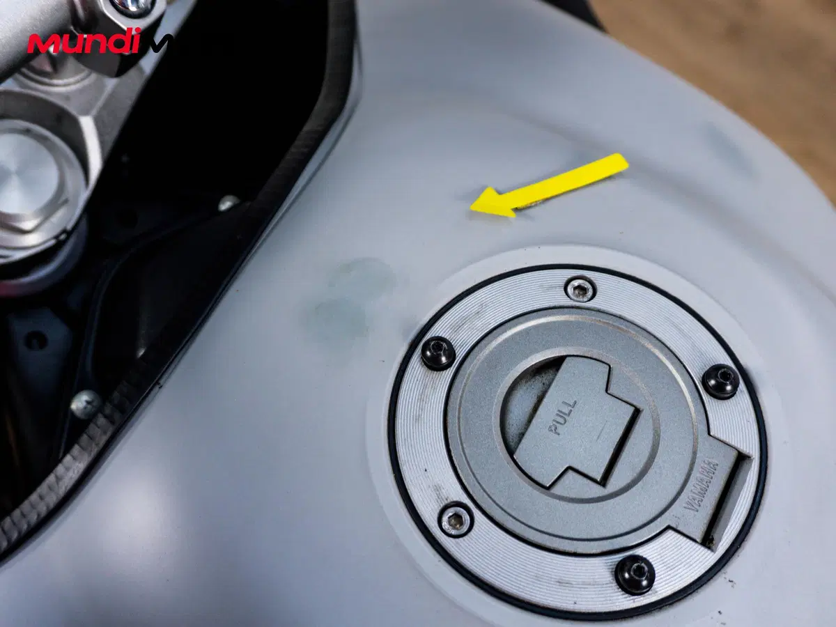Yamaha XT1200Z Super Ténéré First Edition (2010 - 11) (14)