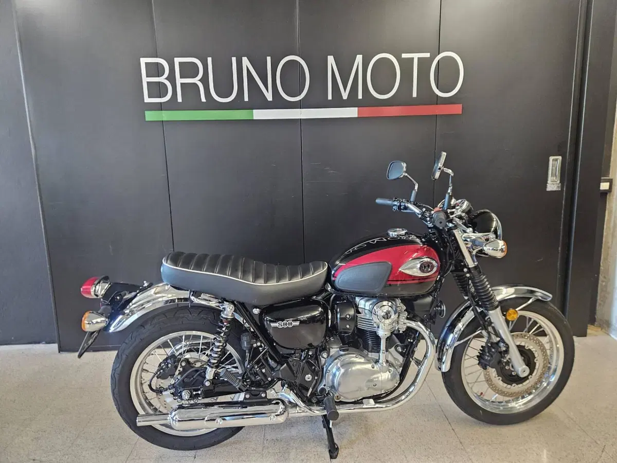 Kawasaki W 800 (2021 - 26)