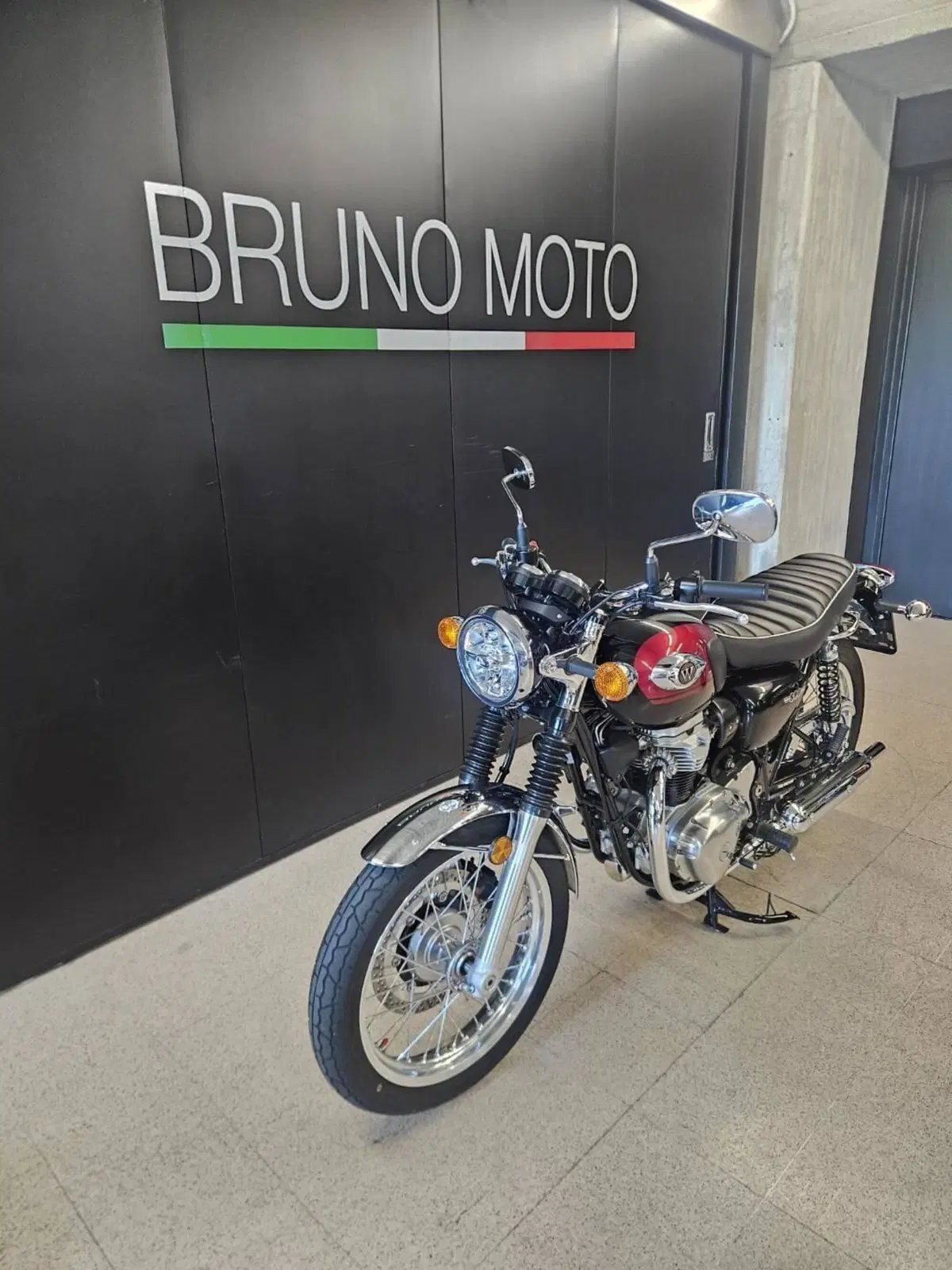 Kawasaki W 800 (2021 - 26) (7)