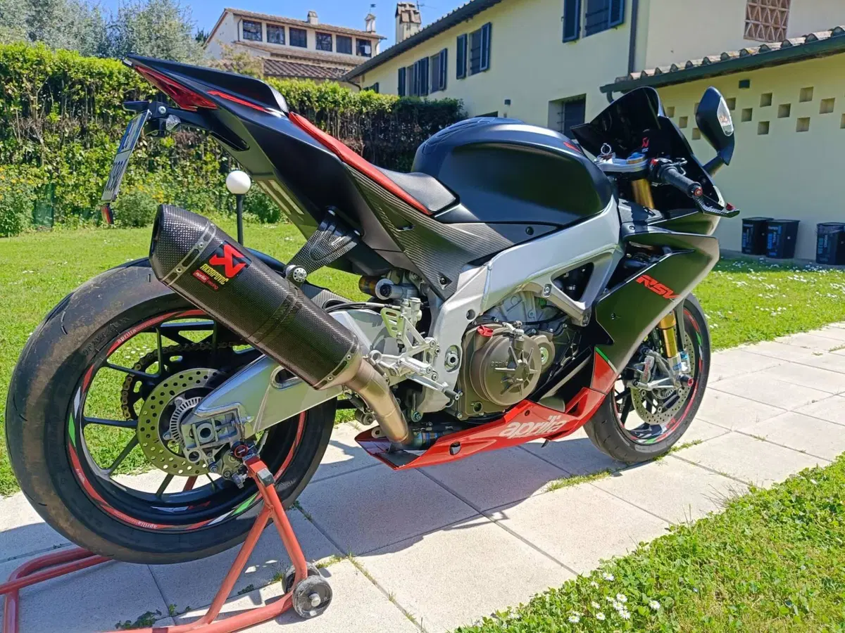 Aprilia RSV4 Factory APRC ABS (2011 - 15) (3)