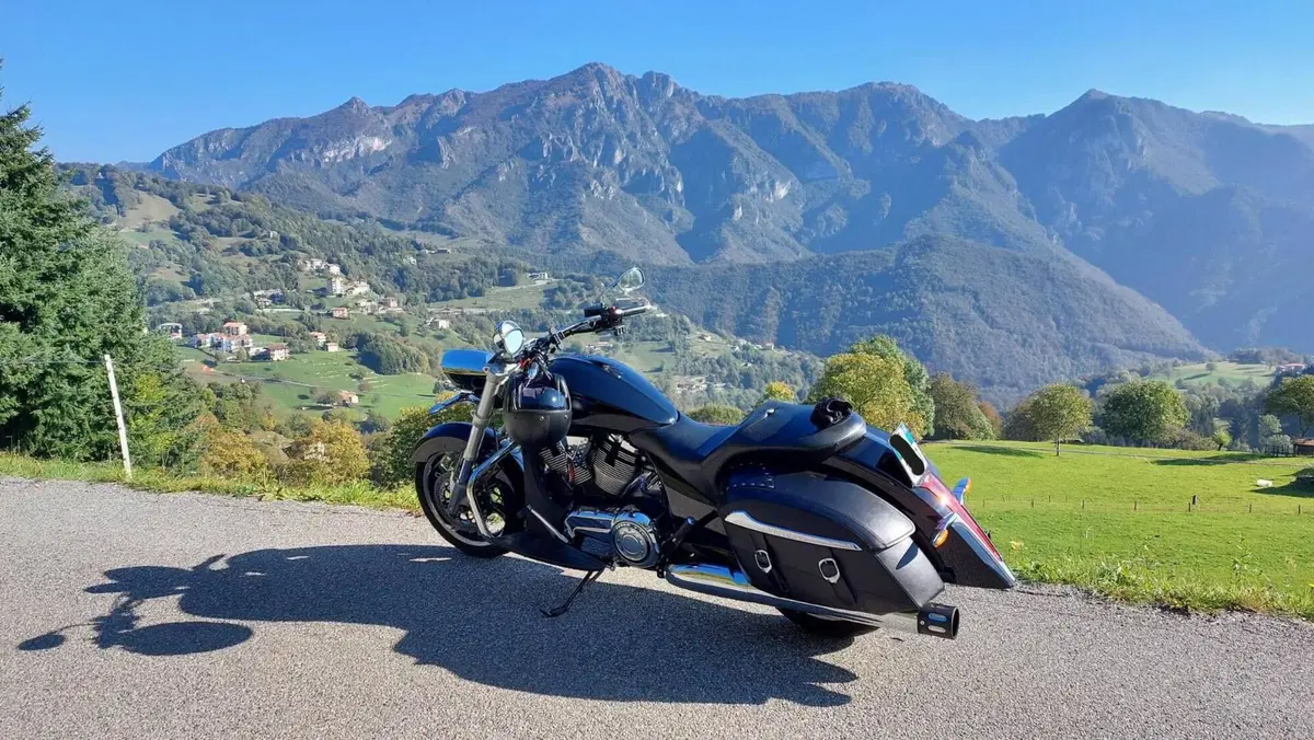 Victory Cross Roads Hard Bags (2011 - 14)