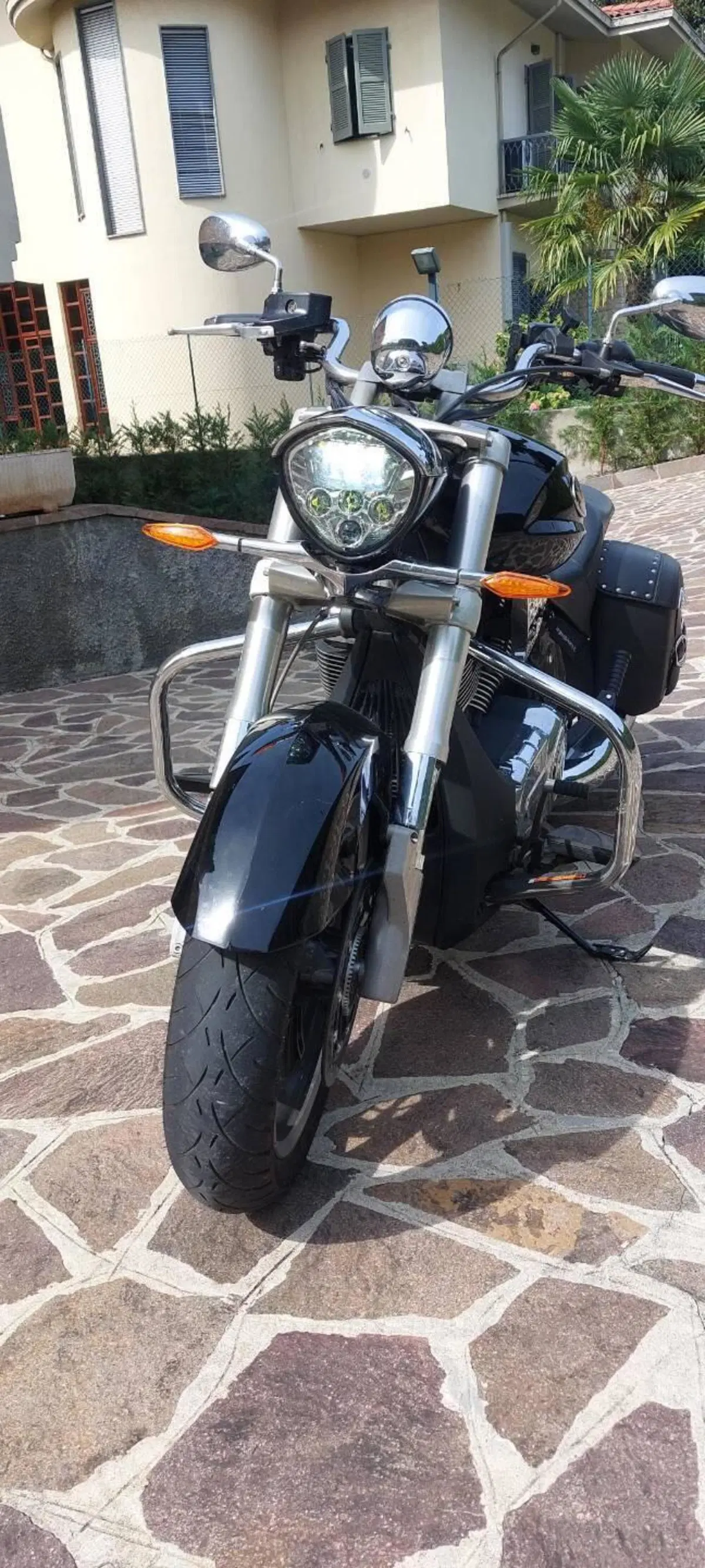 Victory Cross Roads Hard Bags (2011 - 14) (3)