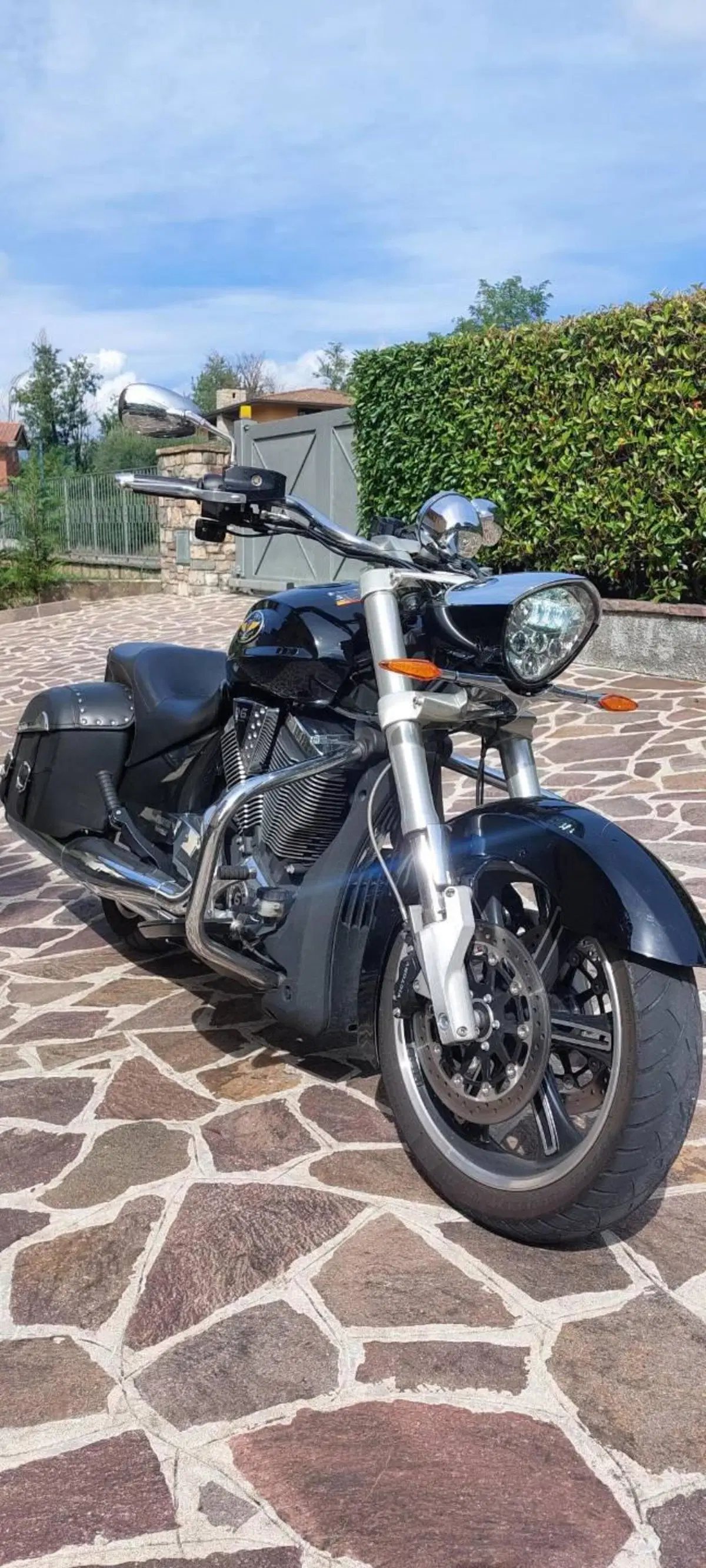 Victory Cross Roads Hard Bags (2011 - 14) (6)