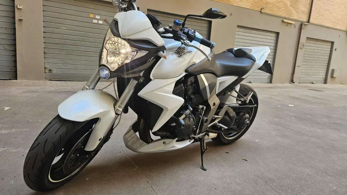 Honda CB 1000 R (2008 - 10) (13)