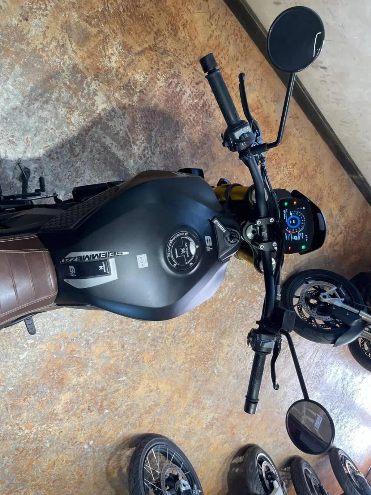 Moto Morini SEIEMMEZZO SCR (2022 - 26) (17)