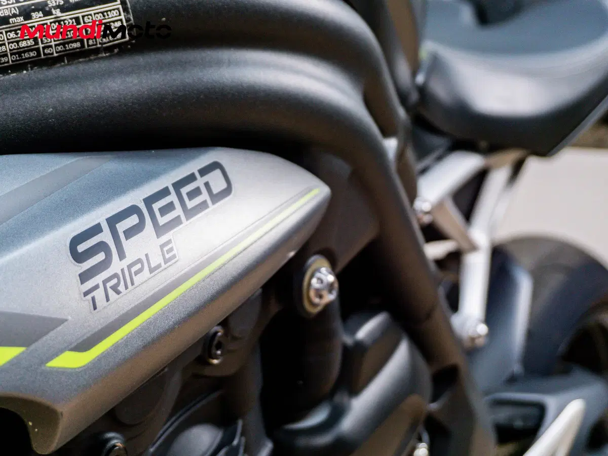 Triumph Speed Triple 1200 RS (2021 - 24) (16)