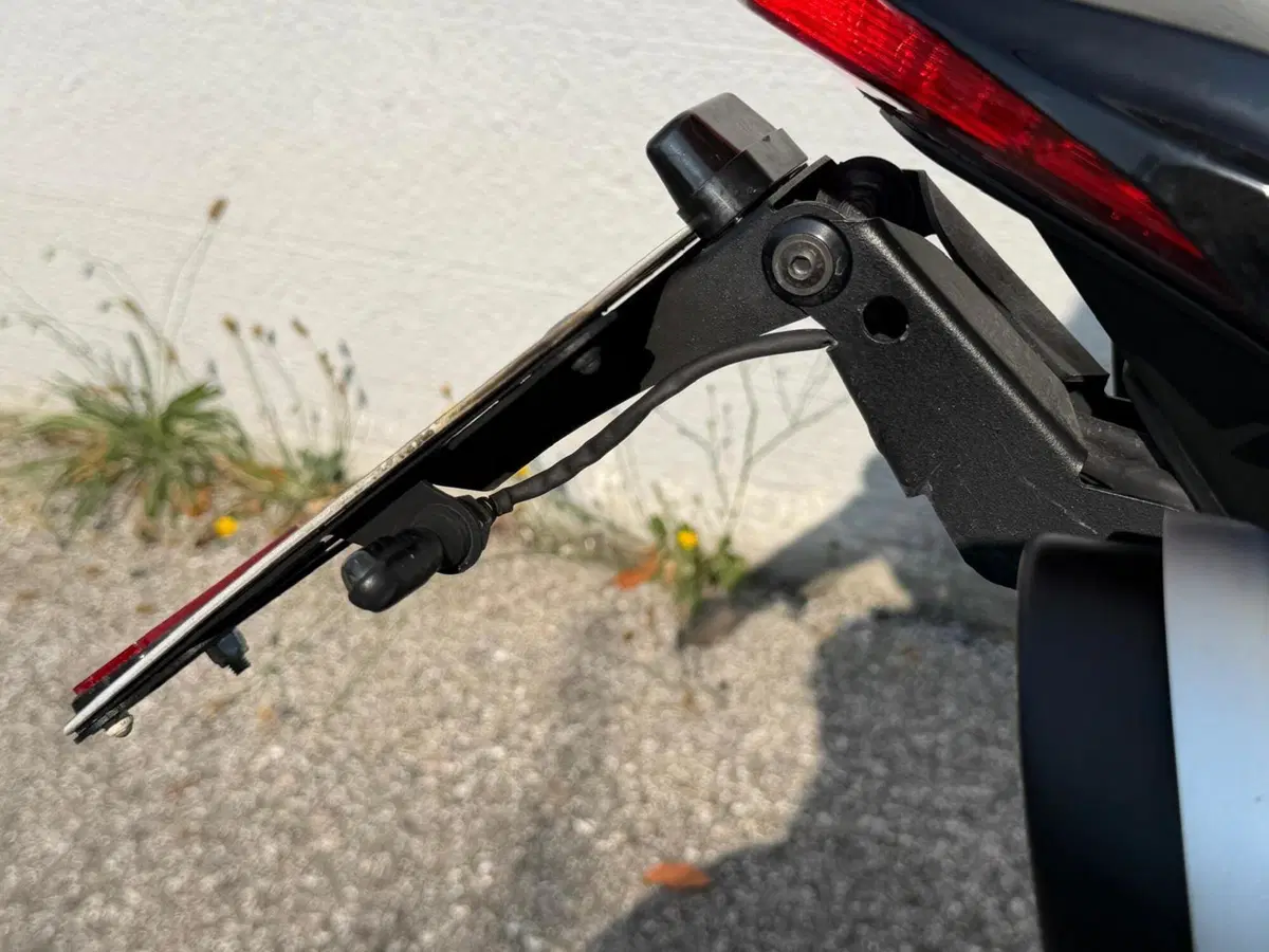 Ducati Hypermotard 950 RVE (2022 - 25) (6)