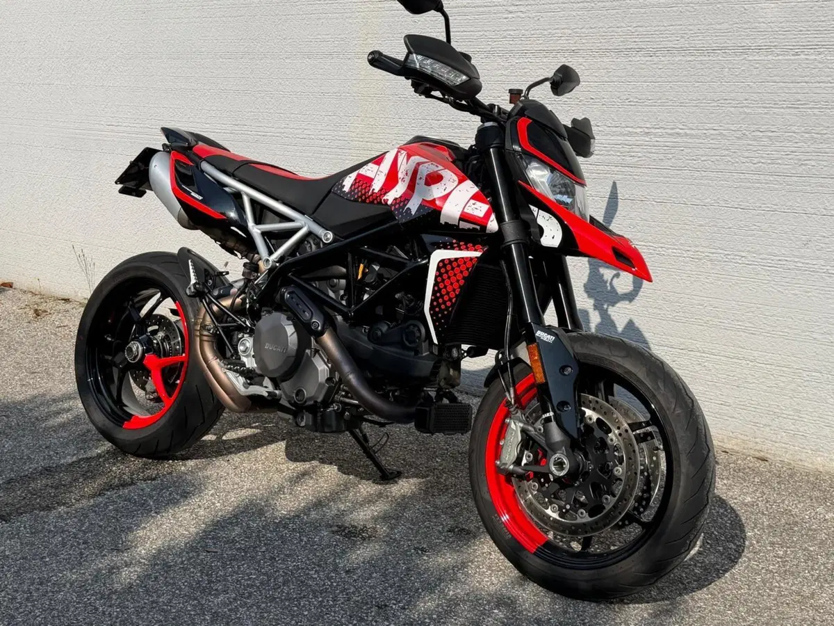 Ducati Hypermotard 950 RVE (2022 - 25) (10)