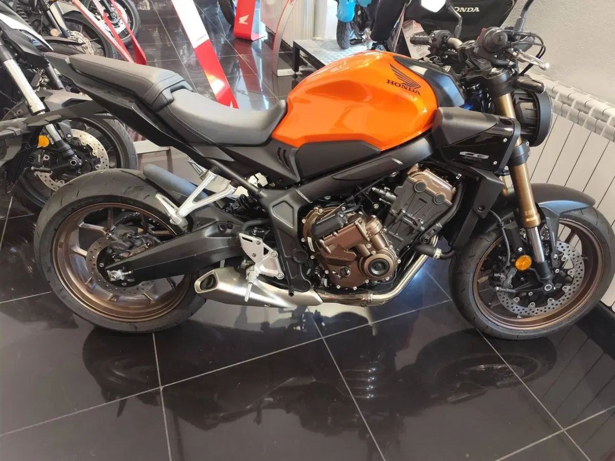 Honda CB 650 R E-Clutch (2024 - 26)