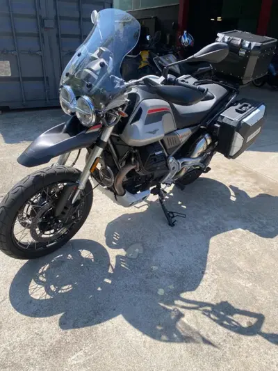Moto Guzzi V85 TT (2021 - 23) usata