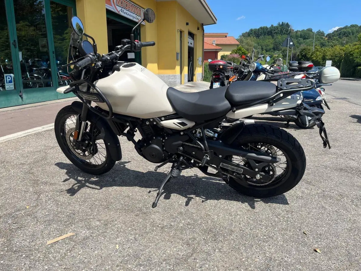 Royal Enfield Himalayan 450 (2024 - 26) (2)