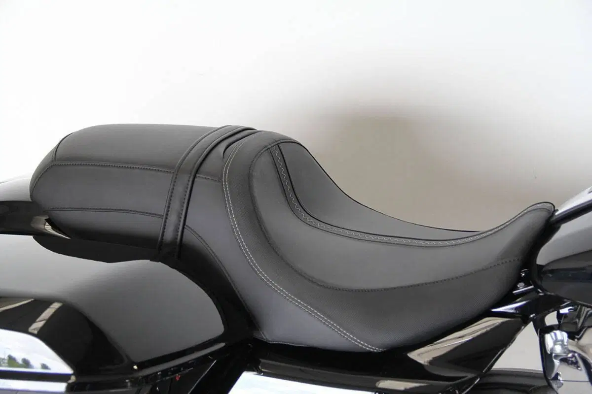Harley-Davidson Street Glide (2024 - 26) (7)