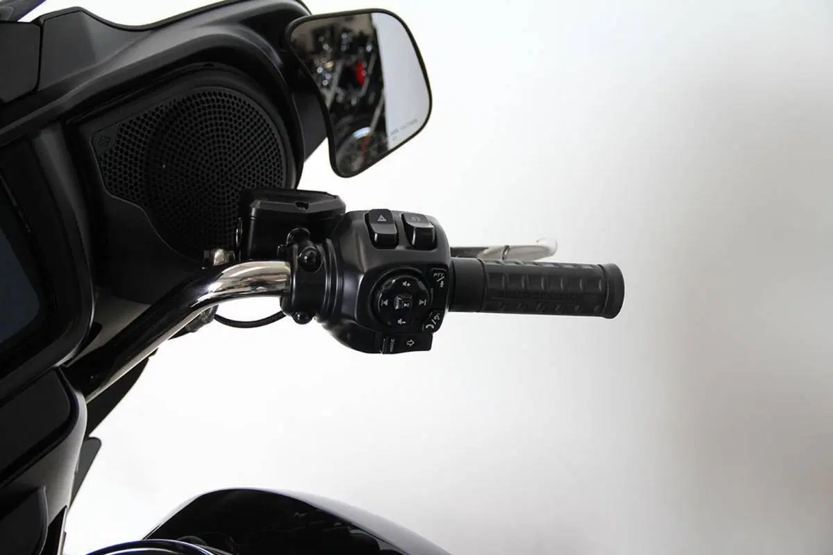 Harley-Davidson Street Glide (2024 - 26) (13)