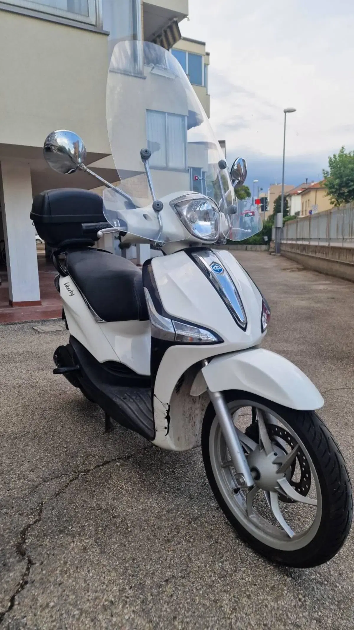 Piaggio Liberty 50 3V (2021 - 24) (2)