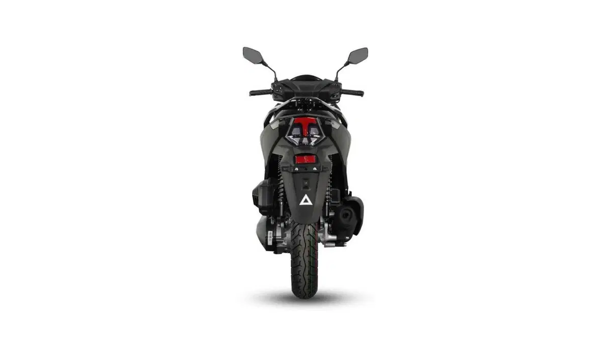 TNT XCS 125 XCS 125 (2026) (3)