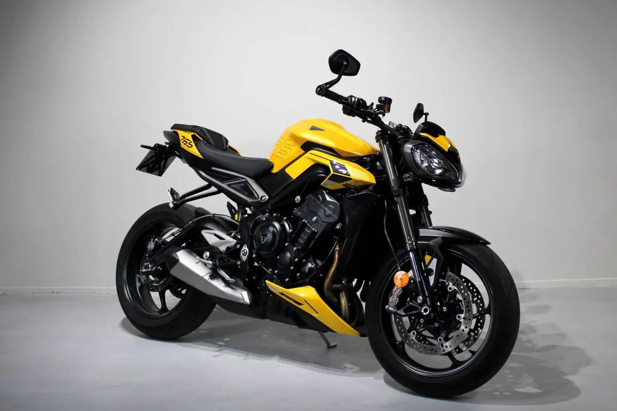 Triumph Street Triple 765 RS (2023 - 26) (2)