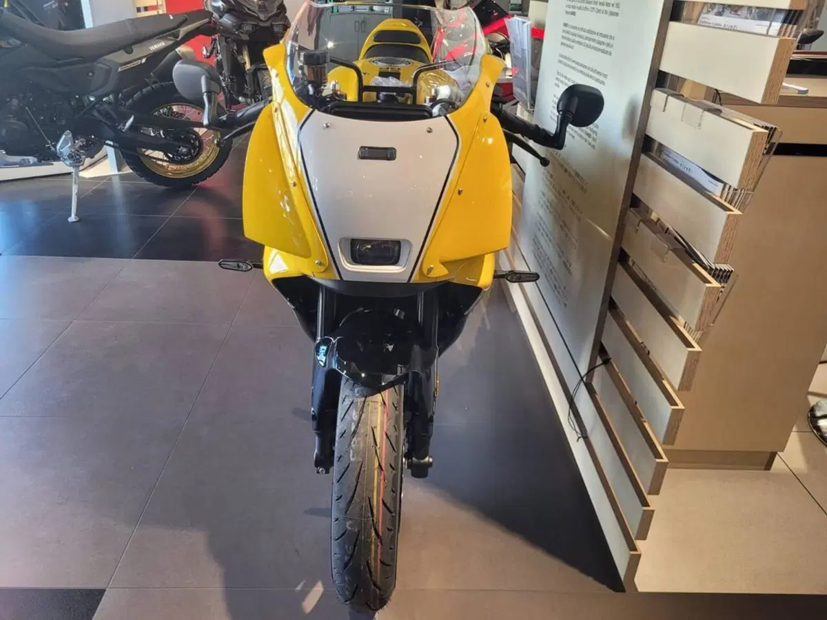 Yamaha XSR 900 GP (2024 - 26) (7)