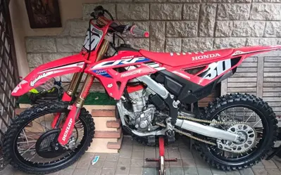 Honda CRF 250R (2023) usata