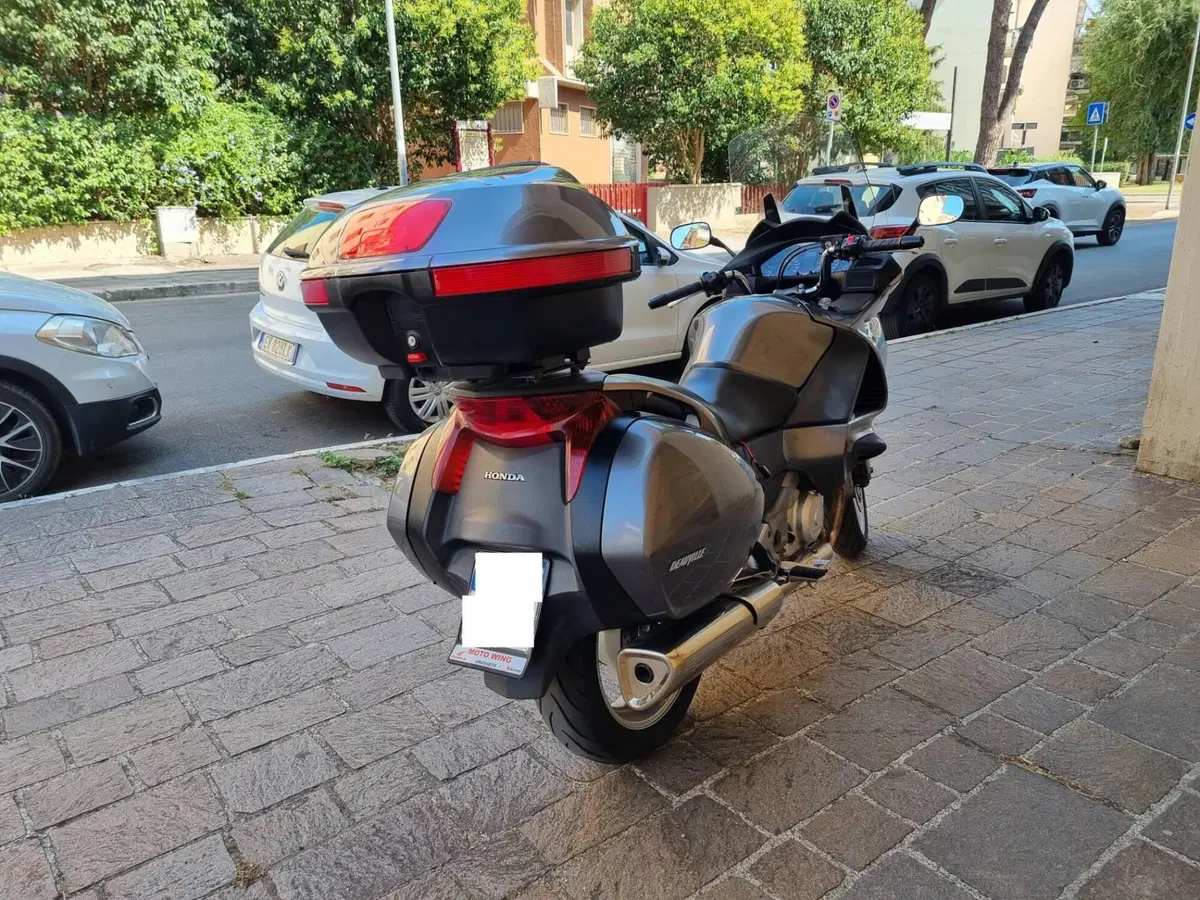 Honda Deauville 700 ABS (5)