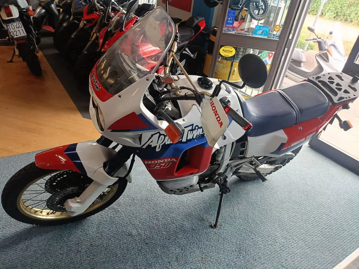 Honda Africa Twin XRV 750 (1993 - 95) (3)