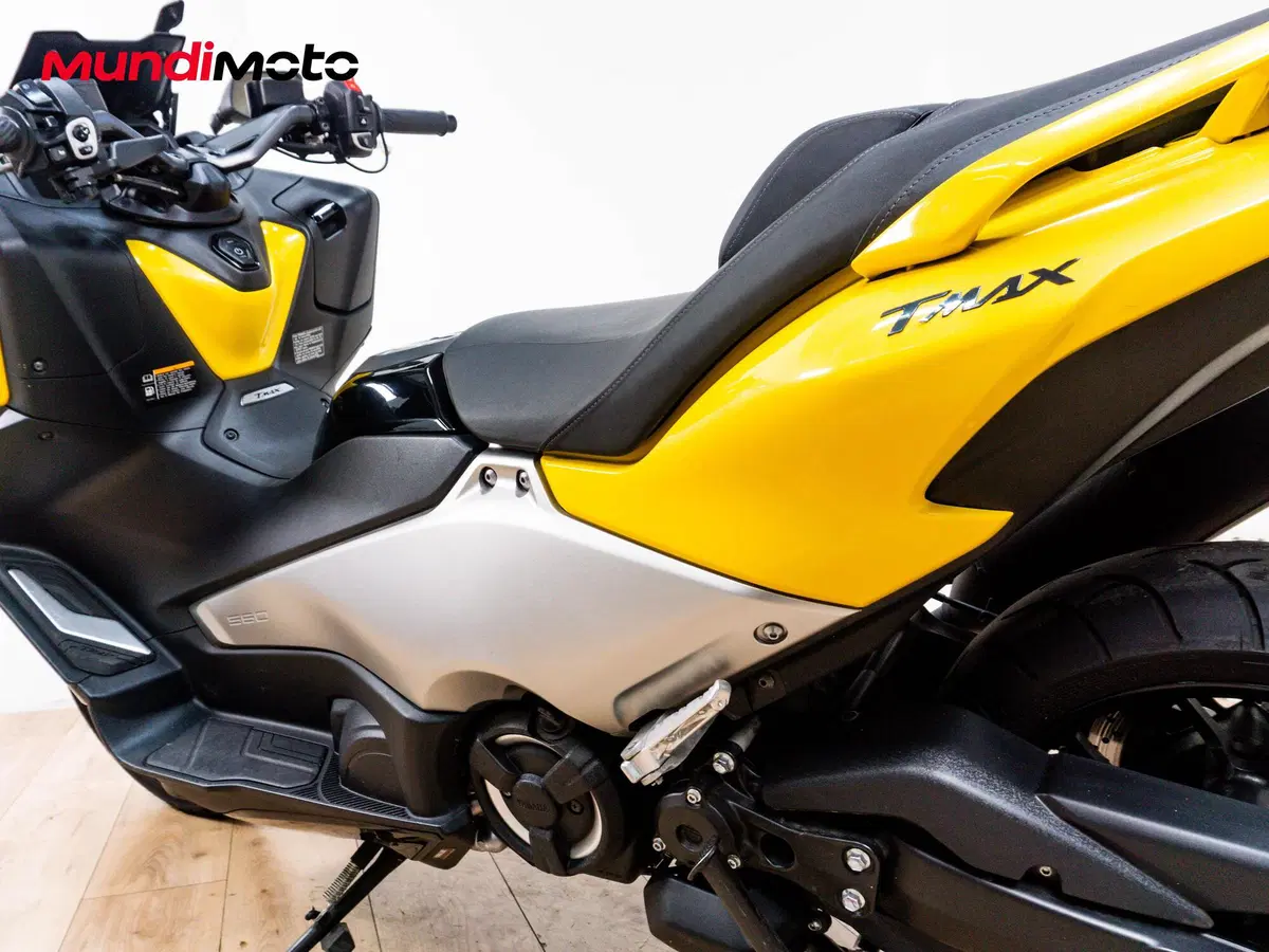 Yamaha T-Max 560 Tech Max (2020) (10)