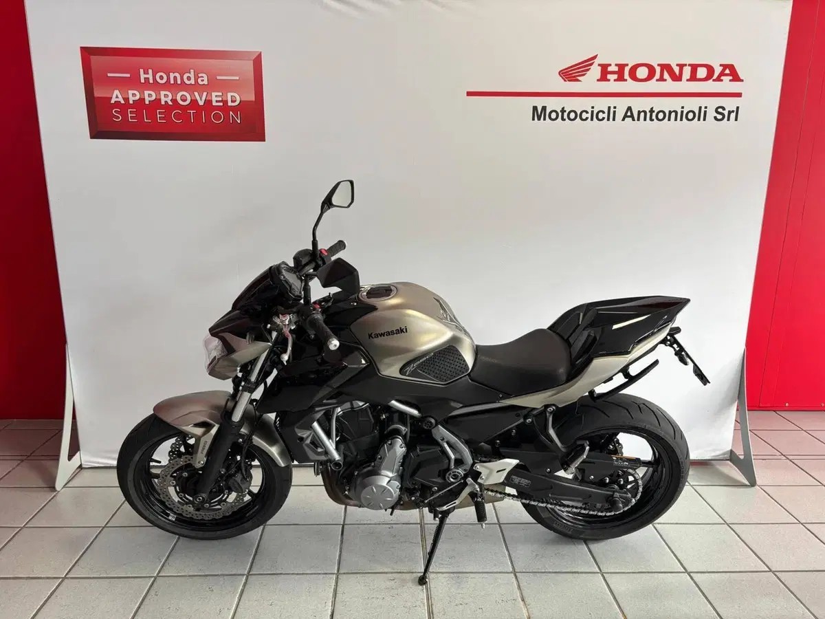 Kawasaki Z 650 (2017 - 19) (2)