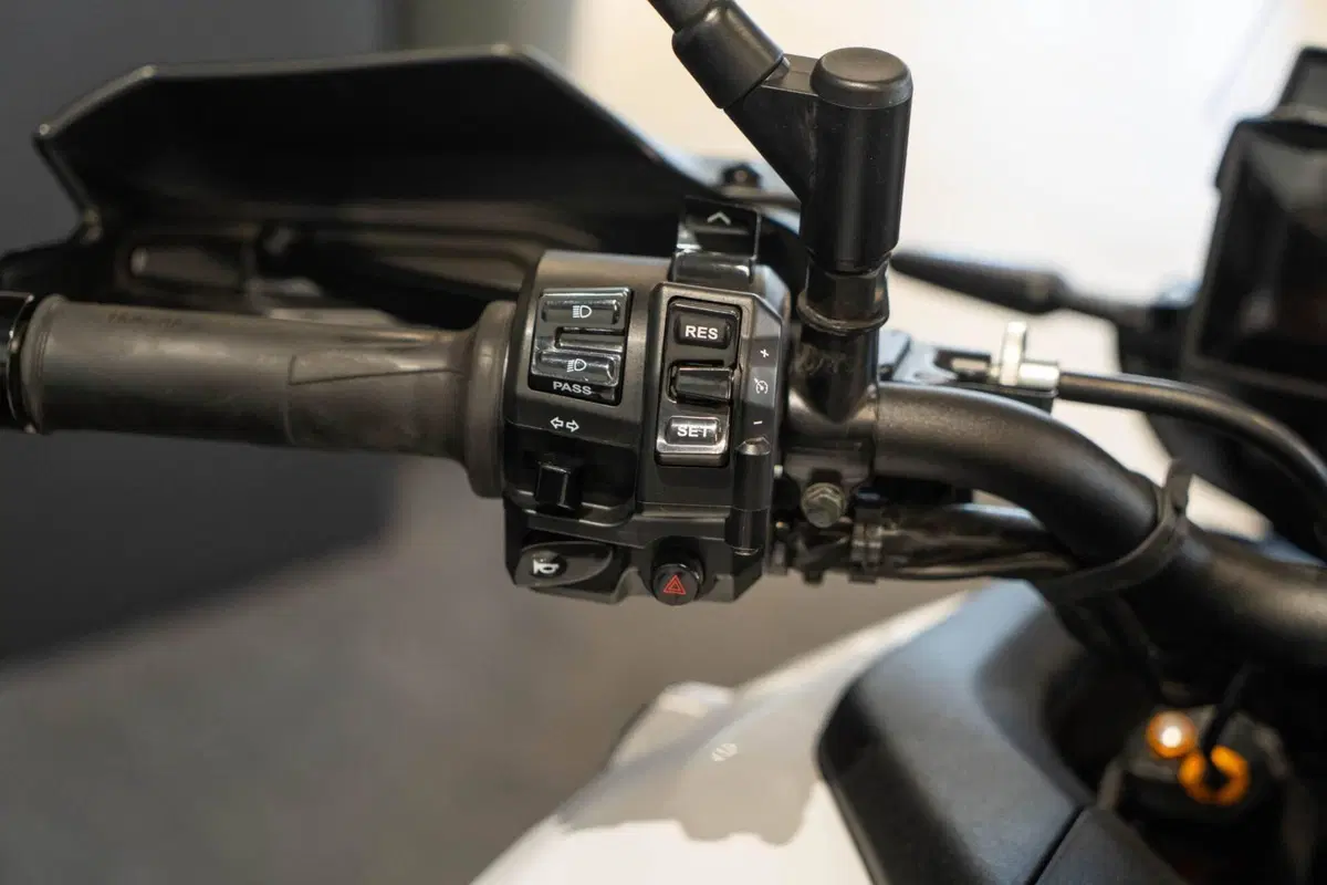 Yamaha MT-09 (2024 - 26) (8)