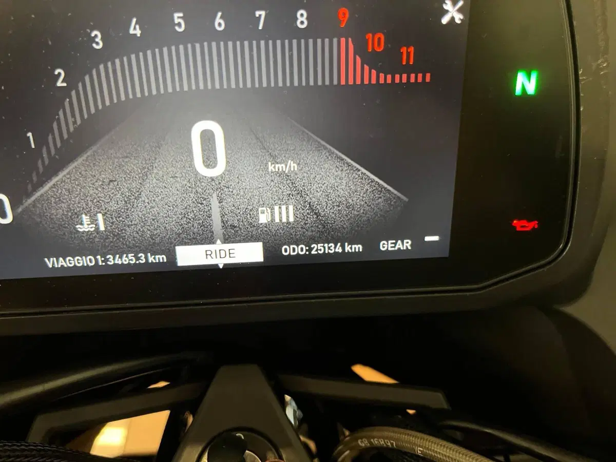 Moto Morini X-Cape 650 (2021 - 26) (2)