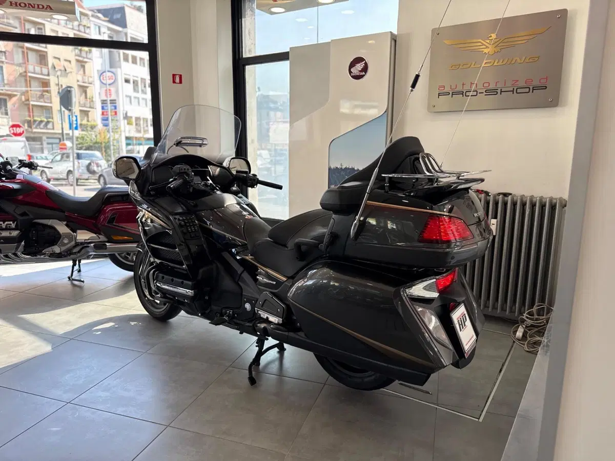 Honda GL 1800 Gold Wing (2012 - 17) (6)