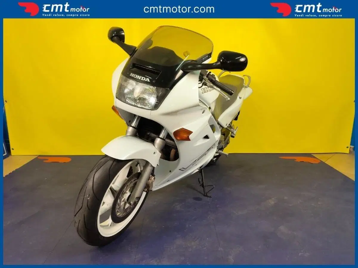 Honda VFR 750 F (1990 - 93) (2)