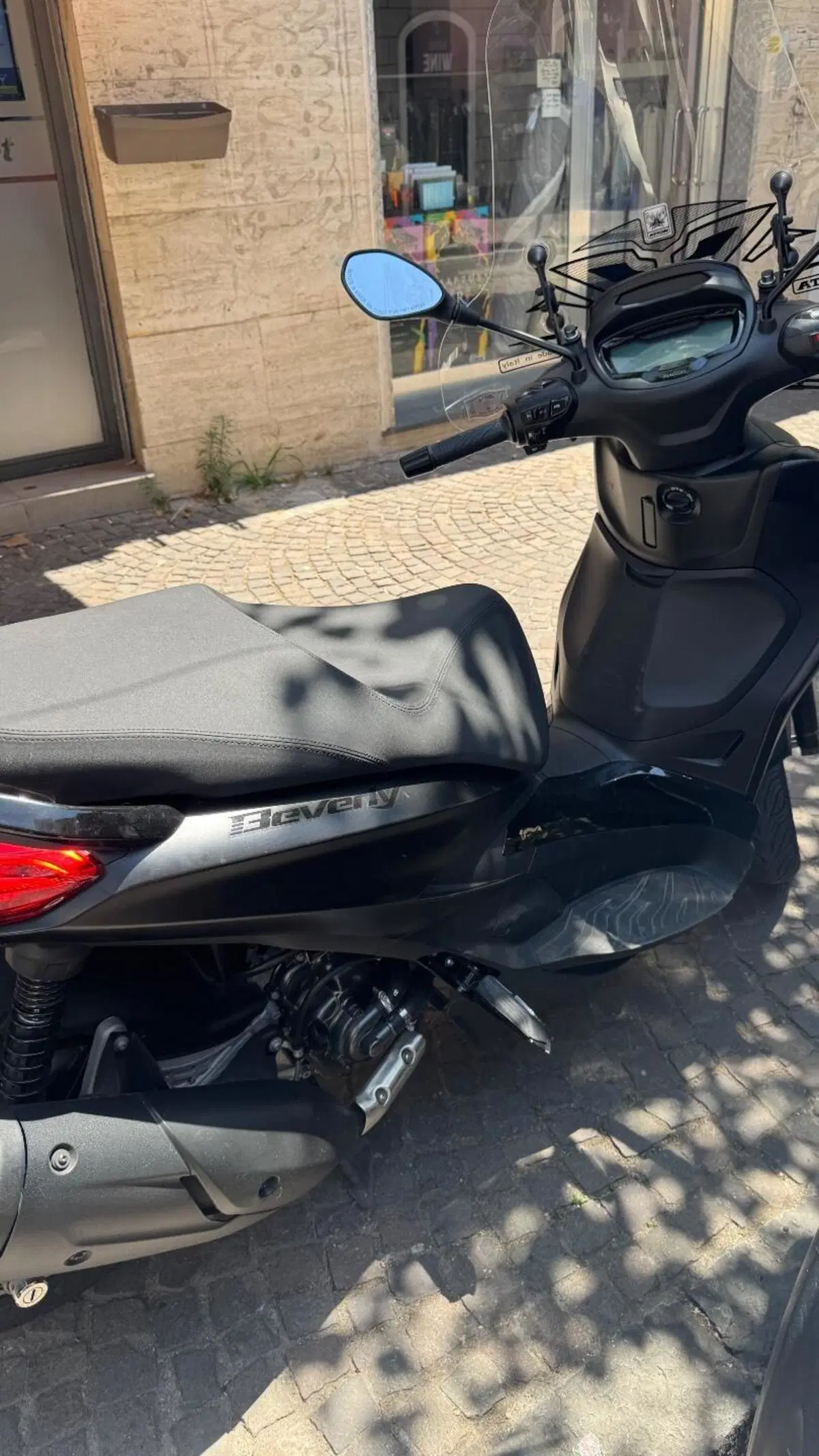 Piaggio Beverly 310 (2025 - 26) (2)