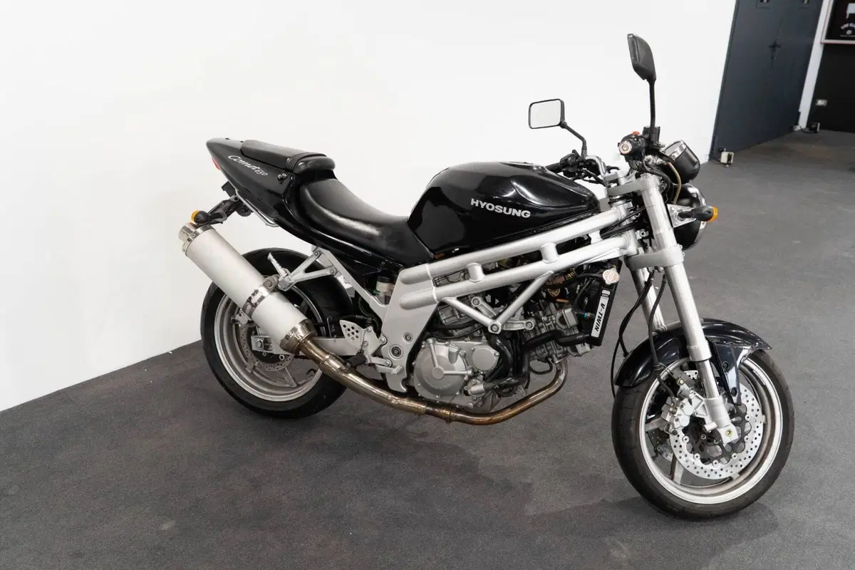 Hyosung Comet GT 650 P (2004 - 16) (3)