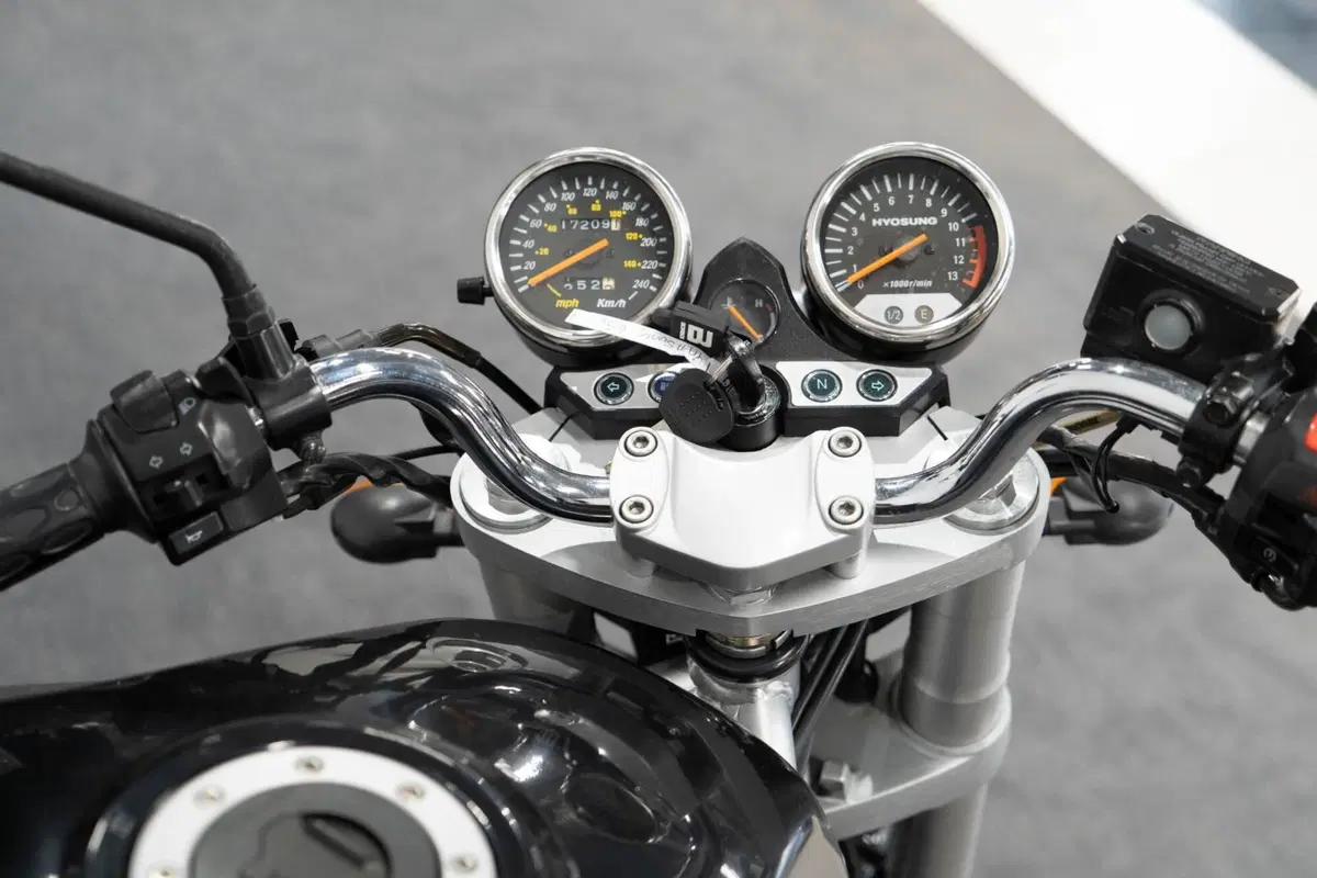Hyosung Comet GT 650 P (2004 - 16) (5)