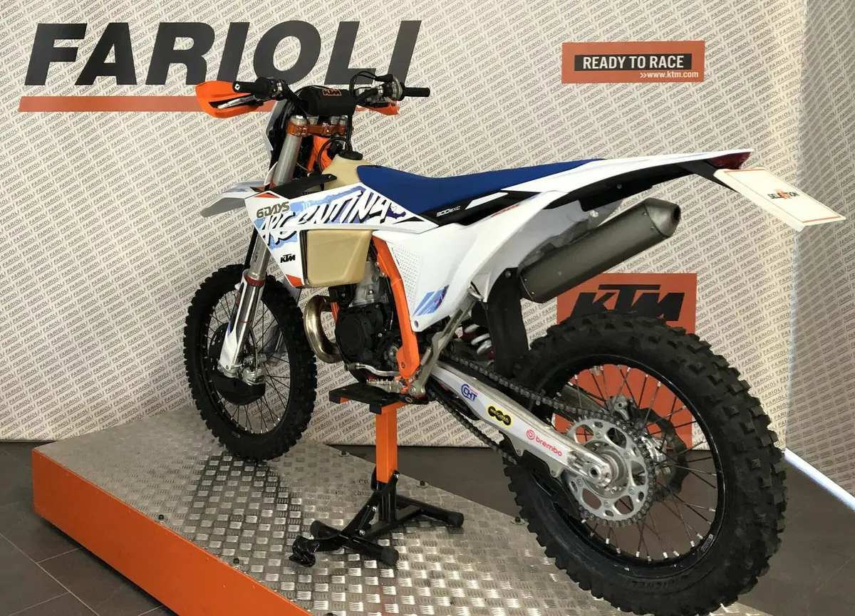 KTM 300 EXC TBI Six Days (2024) (4)