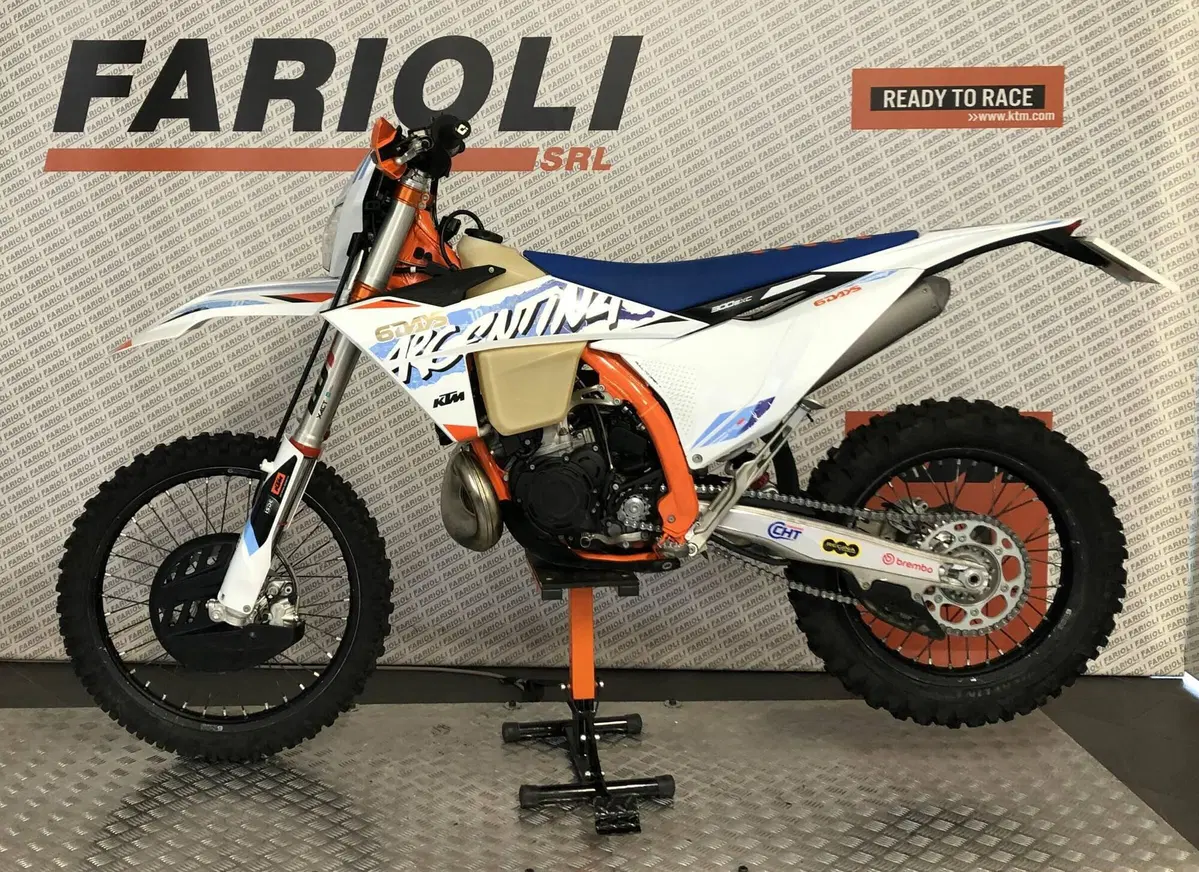 KTM 300 EXC TBI Six Days (2024) (5)