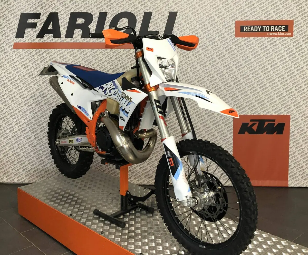 KTM 300 EXC TBI Six Days (2024) (8)