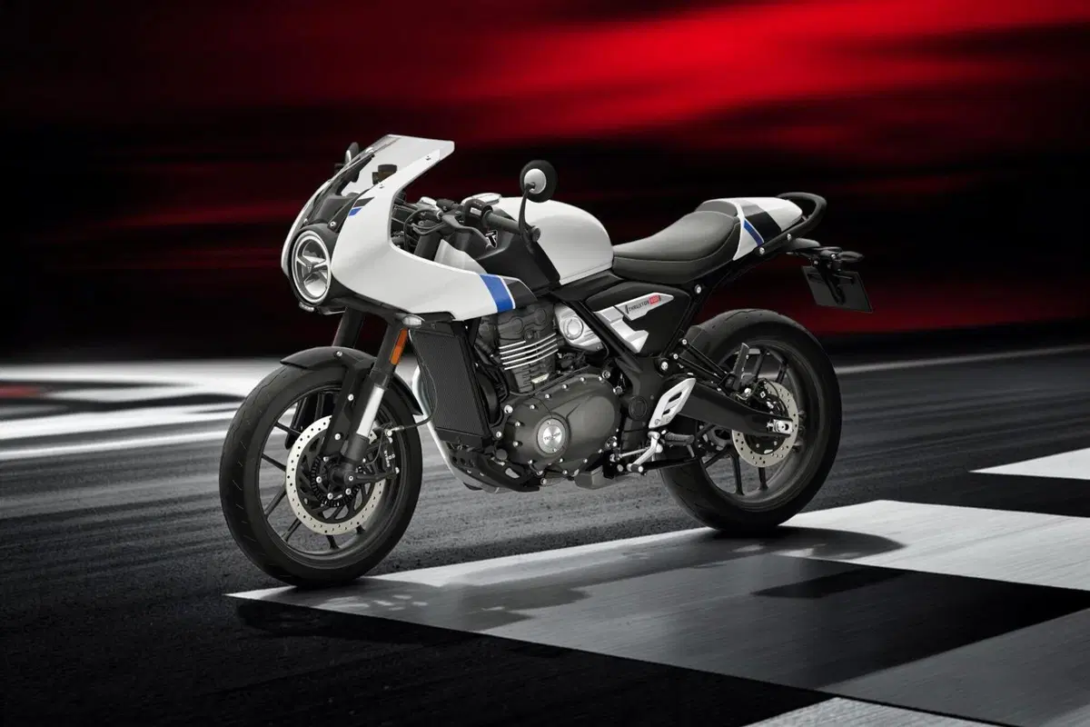 Triumph Thruxton 400 (2026) (3)