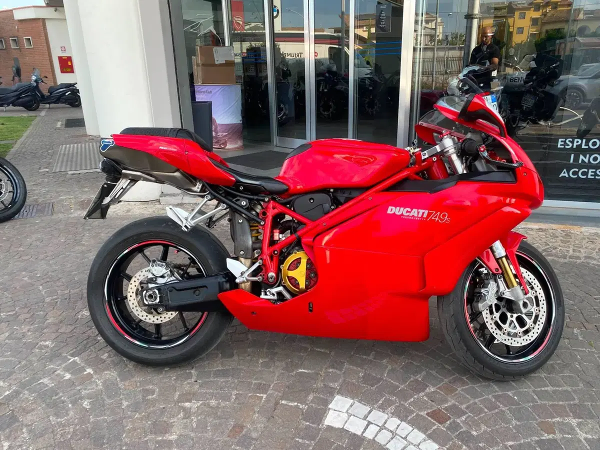 Ducati 749 S (2004 - 07)