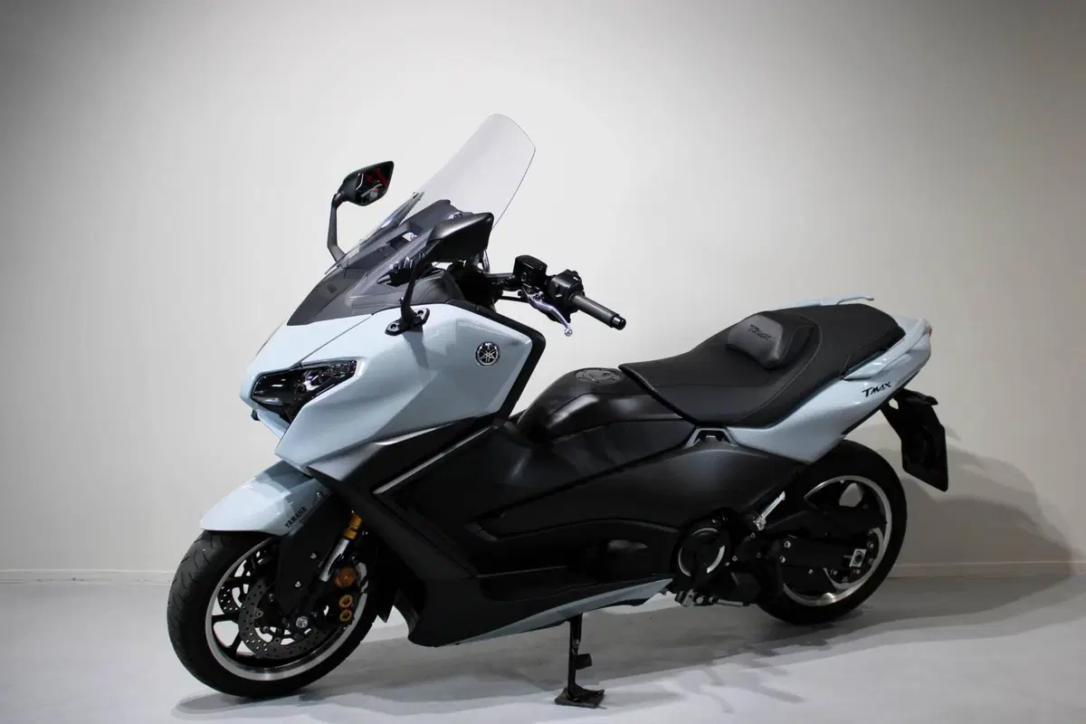 Yamaha T-Max 560 Tech Max (2025 - 26) (3)