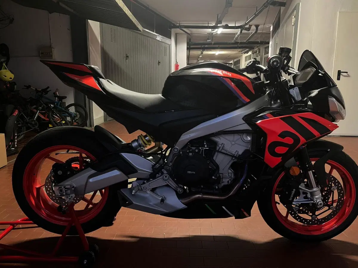 Aprilia Tuono 660 Factory (2022 - 24) (2)