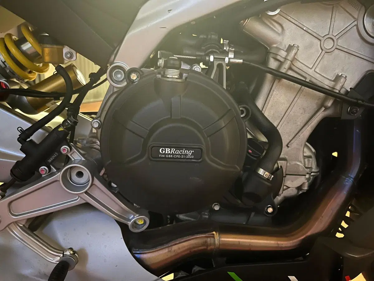 Aprilia Tuono 660 Factory (2022 - 24) (4)