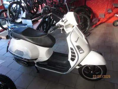 Vespa GTS 300 Super ABS (2014 - 16) usata