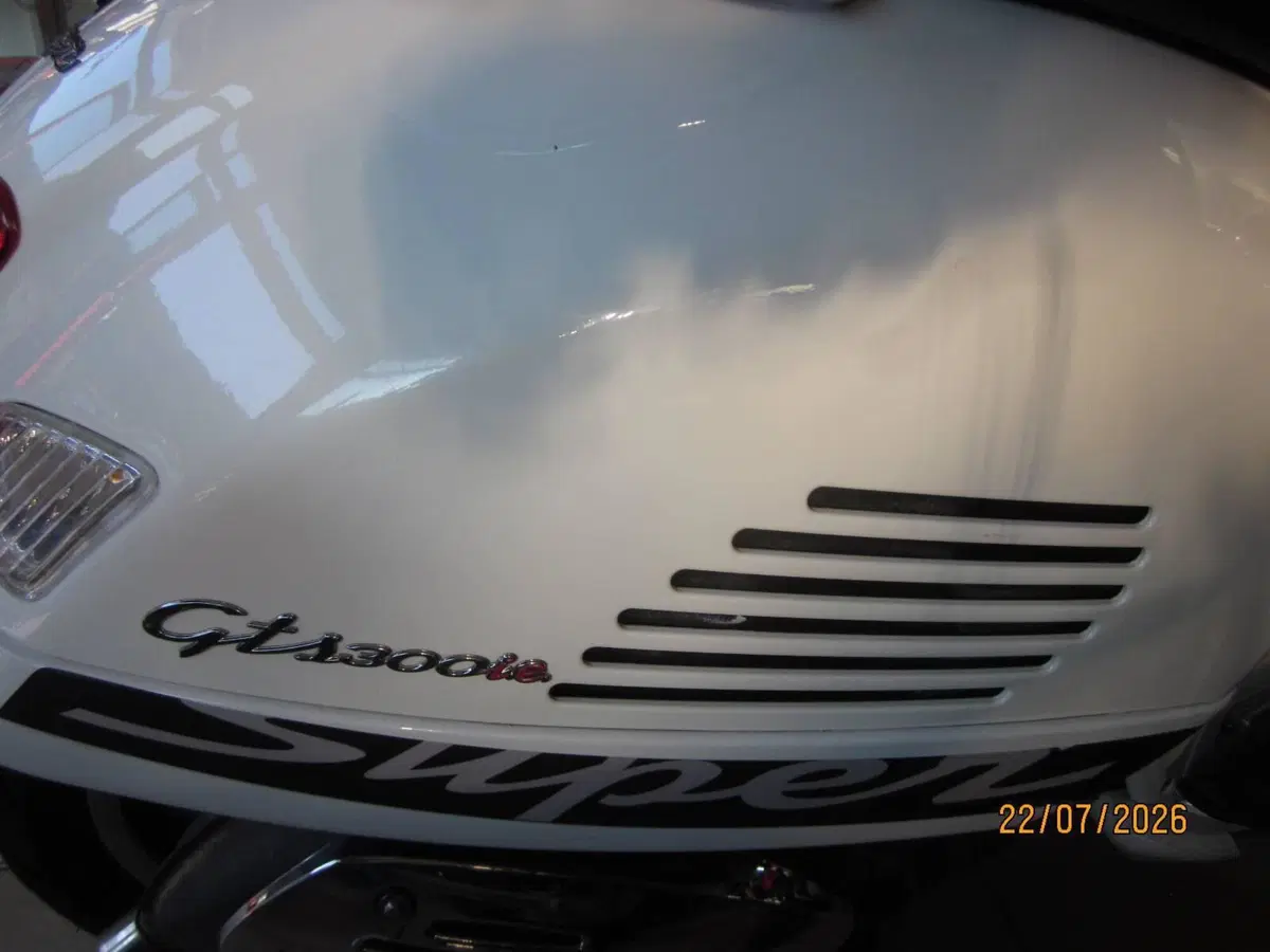 Vespa GTS 300 Super ABS (2014 - 16) (5)