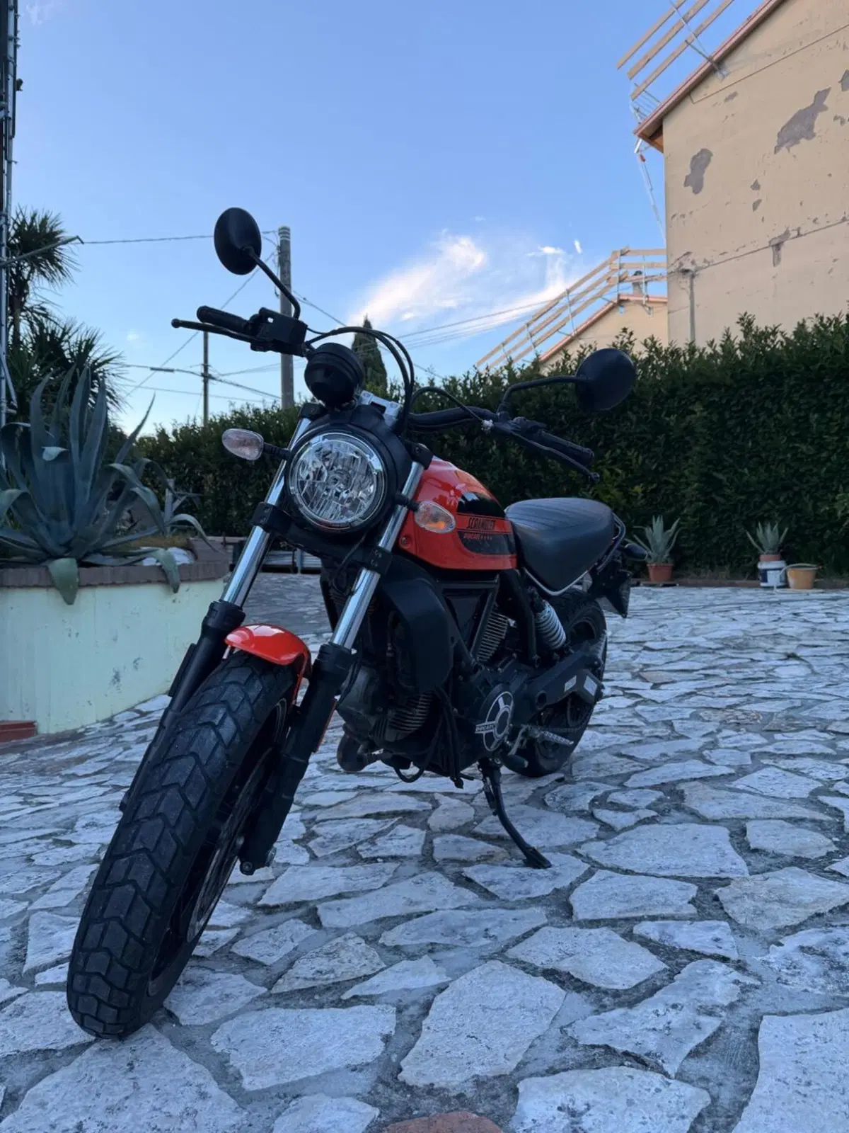 Ducati Scrambler 400 Sixty 2 (2016 - 21) (2)