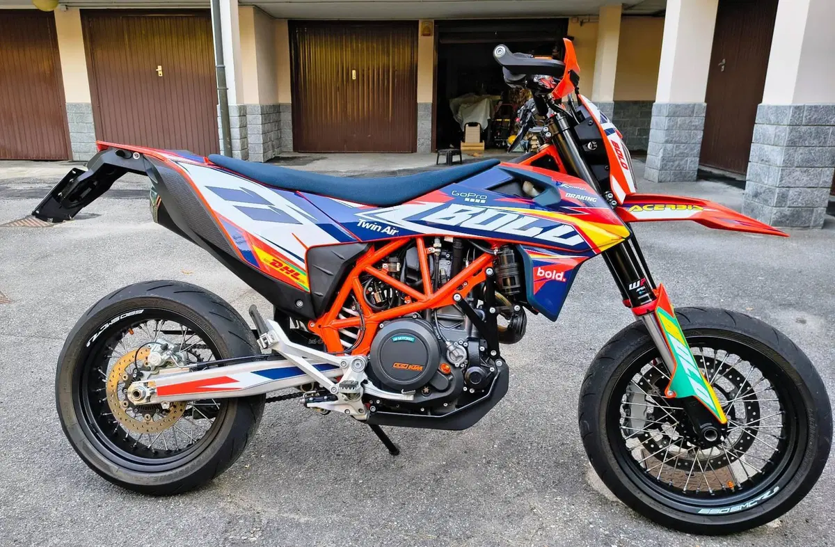KTM 690 SMC R (2023 - 25) (8)