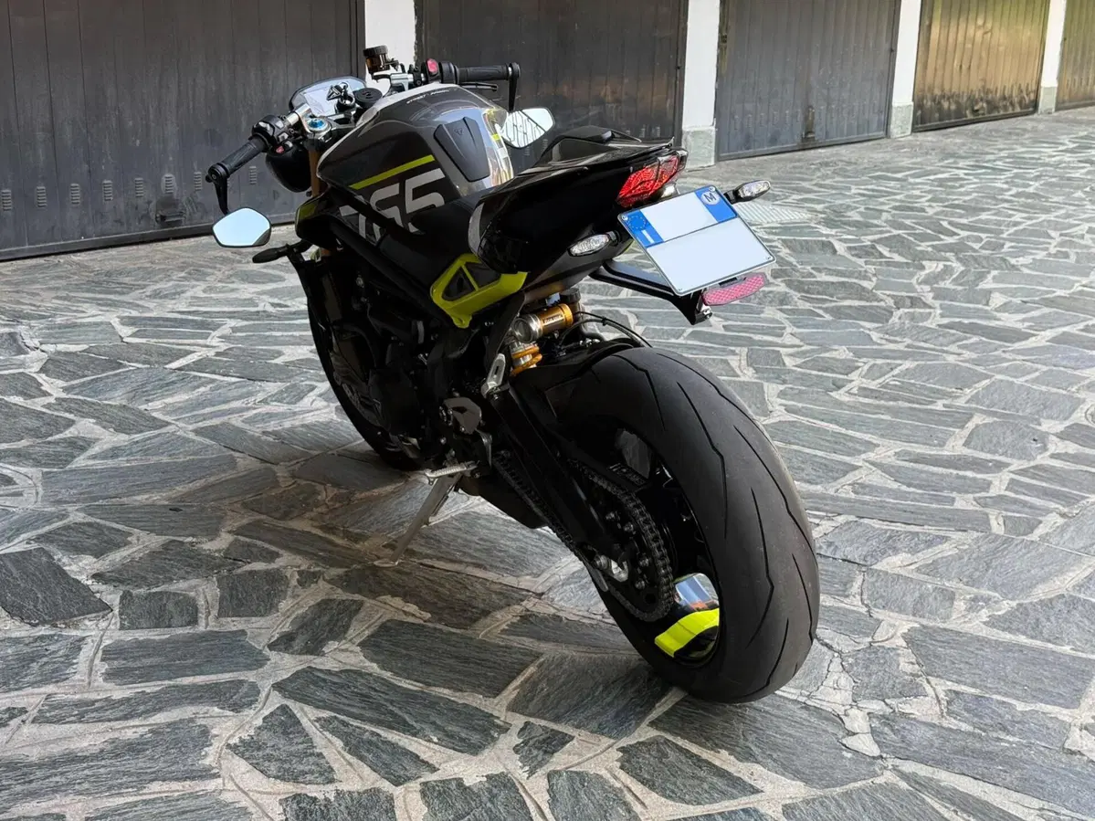 Triumph Street Triple 765 Moto2 (2026) (11)