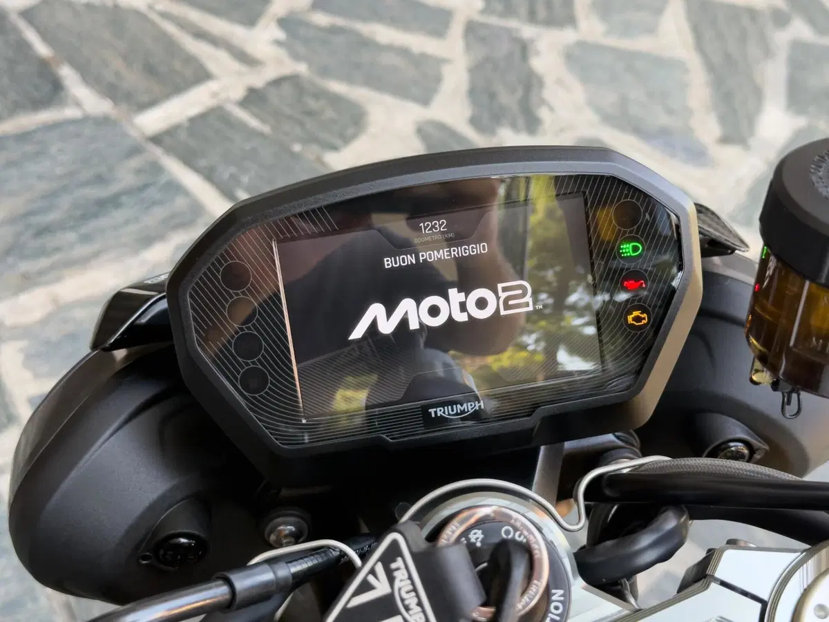 Triumph Street Triple 765 Moto2 (2026) (9)